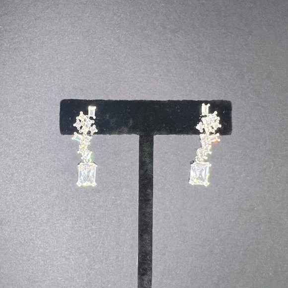 NEW SILVER DIAMONDS EARRINGS - Picture 4 of 9